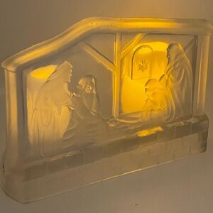 VTG Christmas Around the World Frosted Glass Nativity Scene Votive Candle Holder